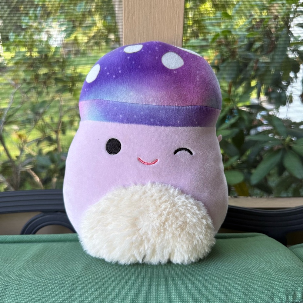 Minya The Mushroom Squishmallow